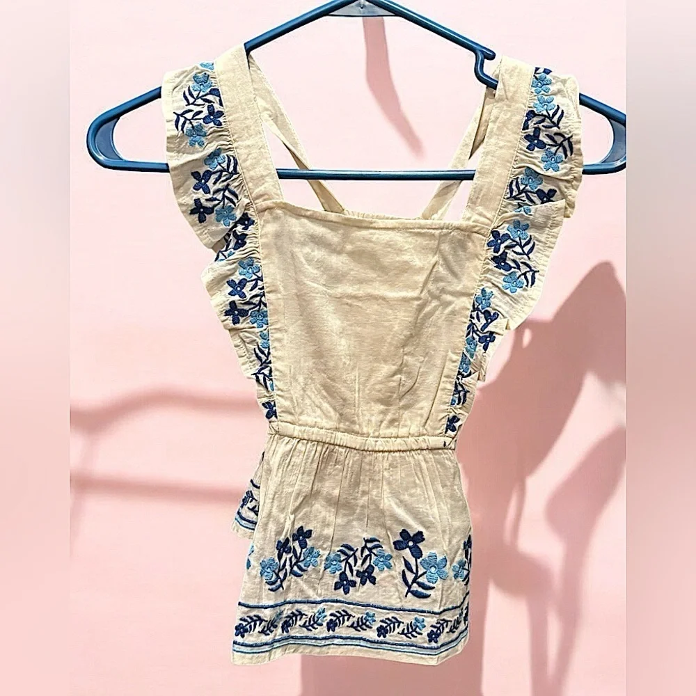 Old navy Embroidered Cream and Blue girls Top SMALL NEW WITH TAGS